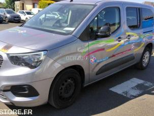 Fourgon avec parois et toit rigide Opel Combo