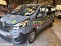 Fourgon avec parois et toit rigide Renault Trafic