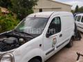 Fourgon avec parois et toit rigide Renault Kangoo