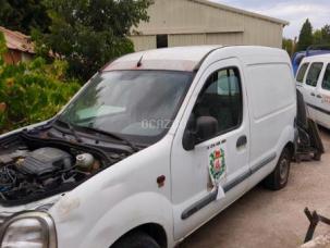Fourgon avec parois et toit rigide Renault Kangoo