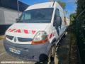 Fourgon avec parois et toit rigide Renault Master