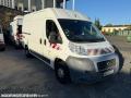 Fourgon avec parois et toit rigide Fiat Ducato