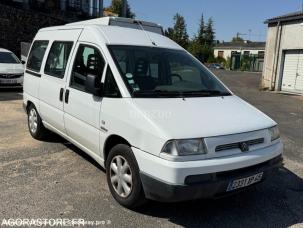 Fourgon avec parois et toit rigide Citroën Jumpy