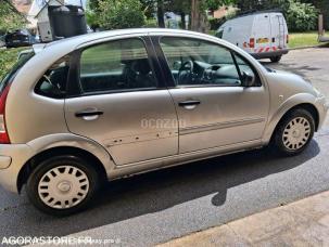 Fourgon avec parois et toit rigide Citroën C3