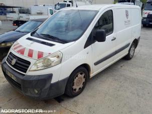 Fourgon avec parois et toit rigide Fiat Scudo