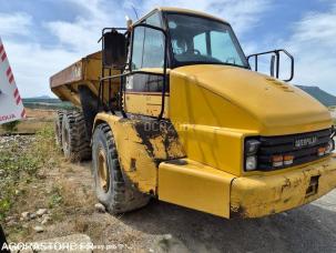 Tombereau articulé Caterpillar 730