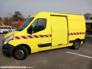 Fourgon avec parois et toit rigide Renault Master