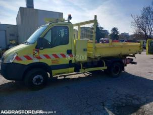 Benne basculante de chantier et de TP Iveco 65C17
