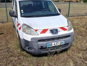 Fourgon avec parois et toit rigide Peugeot Partner