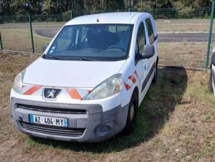 Fourgon avec parois et toit rigide Peugeot Partner