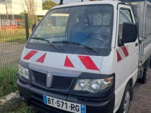 Benne basculante de chantier et de TP Piaggio Porter