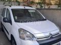 Fourgon avec parois et toit rigide Citroën Berlingo