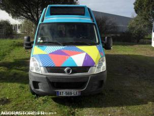 Fourgon avec parois et toit rigide nc DAILY