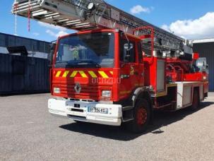 Incendie Renault M150