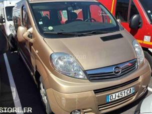 Fourgon avec parois et toit rigide Opel Vivaro