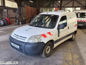 Fourgon avec parois et toit rigide Citroën Berlingo