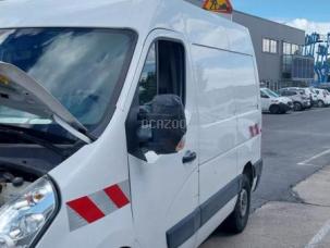 Fourgon avec parois et toit rigide Renault Master