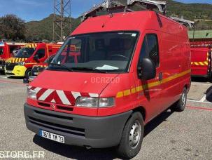 Fourgon avec parois et toit rigide Citroën Jumper