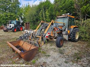 Tracteur agricole Renault R3143