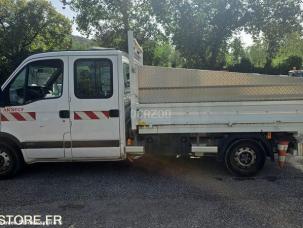 Fourgon avec parois et toit rigide Renault Master