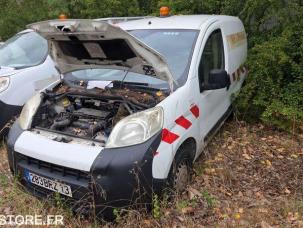 Fourgon avec parois et toit rigide nc