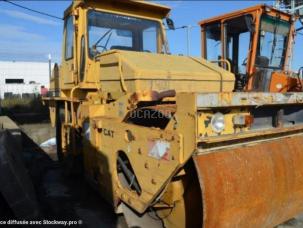  Caterpillar CB525     