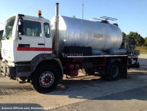 Citerne à goudron Renault Gamme G