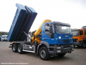 Benne amovible (à bras) iveco 6x4 grue 27tm longueur 20m hauteur 22metres Type de AD260T45 remorquand 450 ch