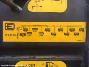 Benne amovible (à bras) iveco 6x4 ampirole grue treuil 7500km grue 31tm avec radiocommande