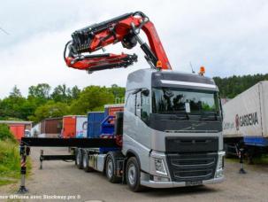 Plateau volvo fh 13 500 8x2 grue 80tm jib+treuil véhicule neuf