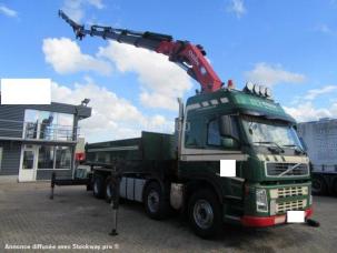 Benne basculante de chantier et de TP Volvo FM12