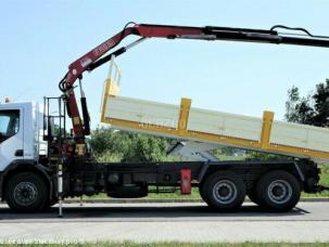 Benne basculante de chantier et de TP Renault Premium Lander