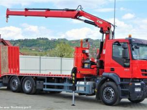 Porte-engins Iveco Stralis