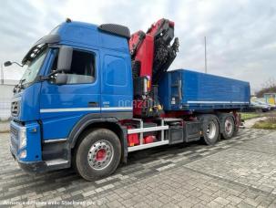 Benne basculante de chantier et de TP Volvo FM