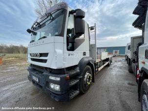 Porte-engins Iveco Stralis