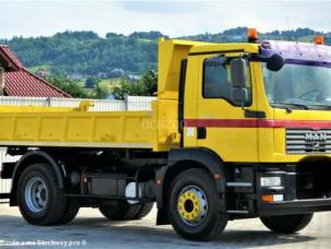 Benne basculante de chantier et de TP MAN TGM