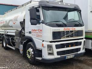 Citerne à hydrocarbures lourds Volvo FM