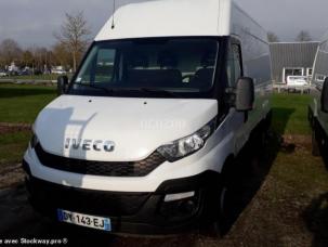 Fourgon avec parois et toit rigide Iveco Daily