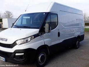 Fourgon avec parois et toit rigide Iveco Daily