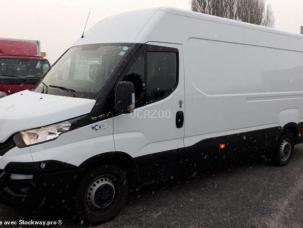 Fourgon avec parois et toit rigide Iveco Daily