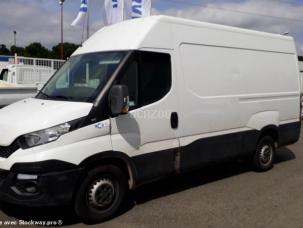 Fourgon avec parois et toit rigide Iveco Daily