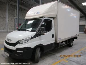 Fourgon avec parois et toit rigide Iveco Daily