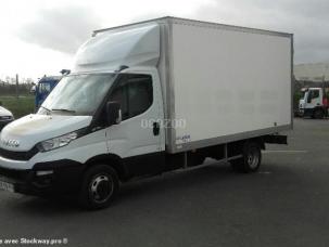 Fourgon avec parois et toit rigide Iveco Daily