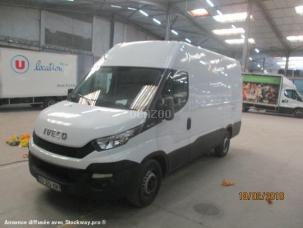 Fourgon avec parois et toit rigide Iveco Daily