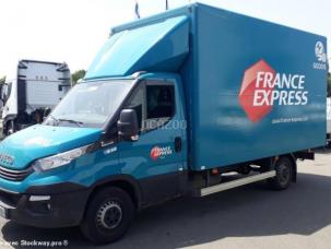 Fourgon avec parois et toit rigide Iveco Daily