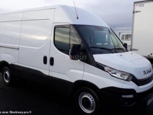 Fourgon avec parois et toit rigide Iveco Daily