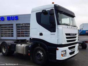 Pour semi-remorque Iveco Stralis