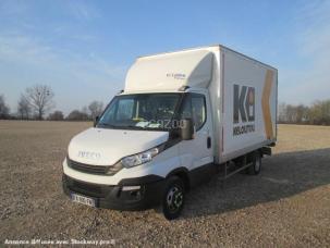 Fourgon avec parois et toit rigide Iveco Daily