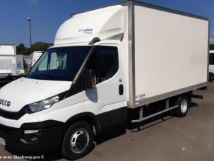 Fourgon avec parois et toit rigide Iveco Daily