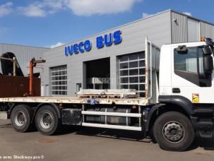 Plateau Iveco Trakker